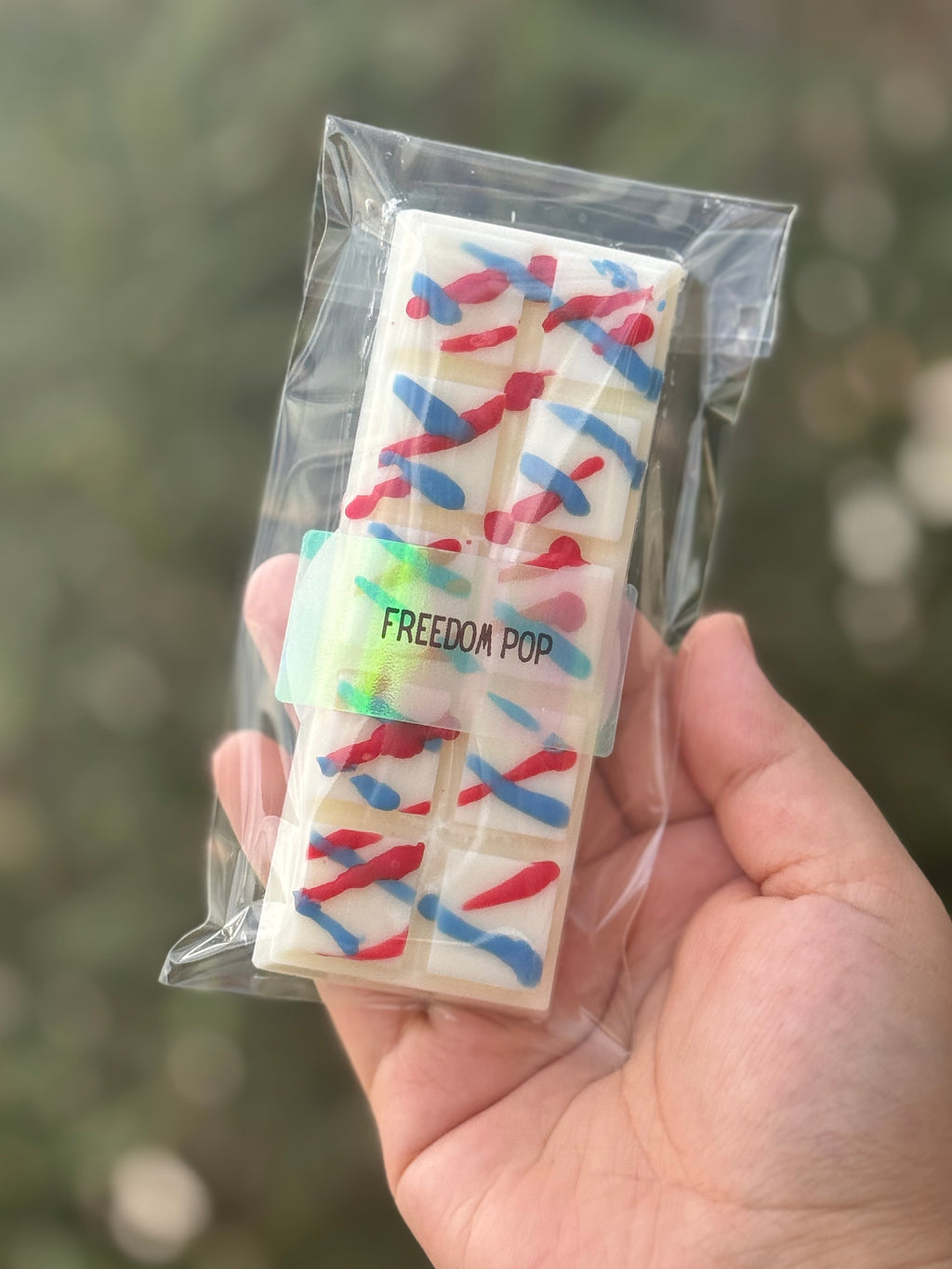 Freedom Pop Wax Melts❤️🤍💙